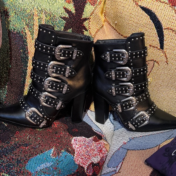 Forever 21 Black Buckle Ankle Boots - Picture 5 of 5